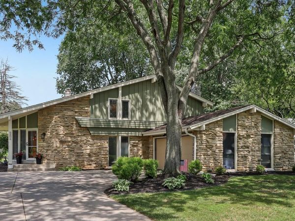 5806 Glen Flora DRIVE, Greendale, WI 53129