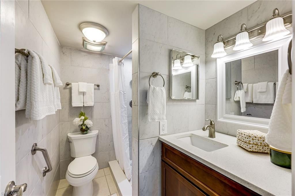 3030 Binnacle Dr, Unit 101, Naples, FL 34103 Photo
