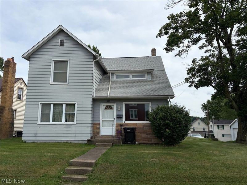299 W Martin Street, East Palestine, OH 44413 Photo 1
