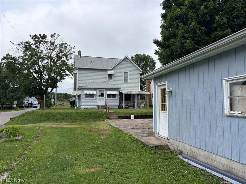 299 W Martin Street, East Palestine, OH 44413 Photo 5
