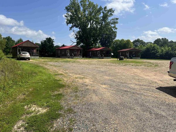 901 E Collin Raye, De Queen, AR 71832