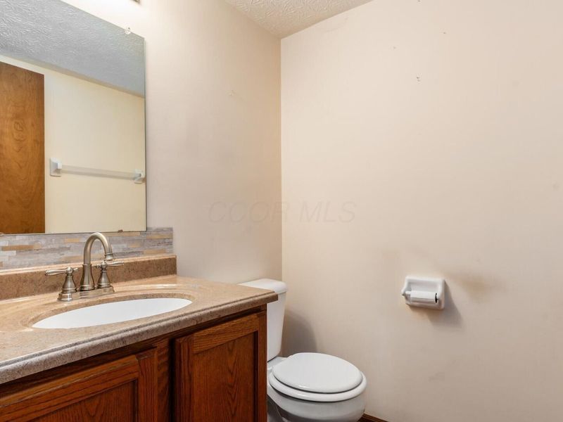785 Midway Drive , Newark, OH 43055 Photo 17