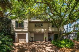 12 Marsh Island Lane photo 4