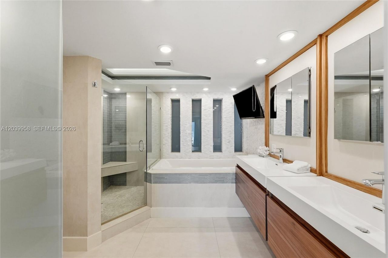 2800 E Sunrise Blvd , Unit PHG, Fort Lauderdale, FL 33304 Photo