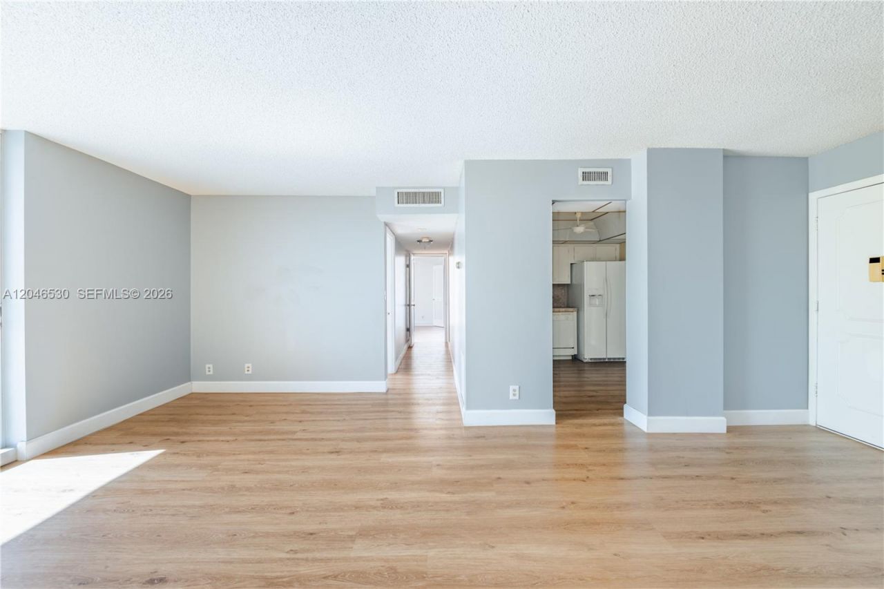 3161 S Ocean Dr, Unit 407, Hallandale Beach, FL 33009 Photo