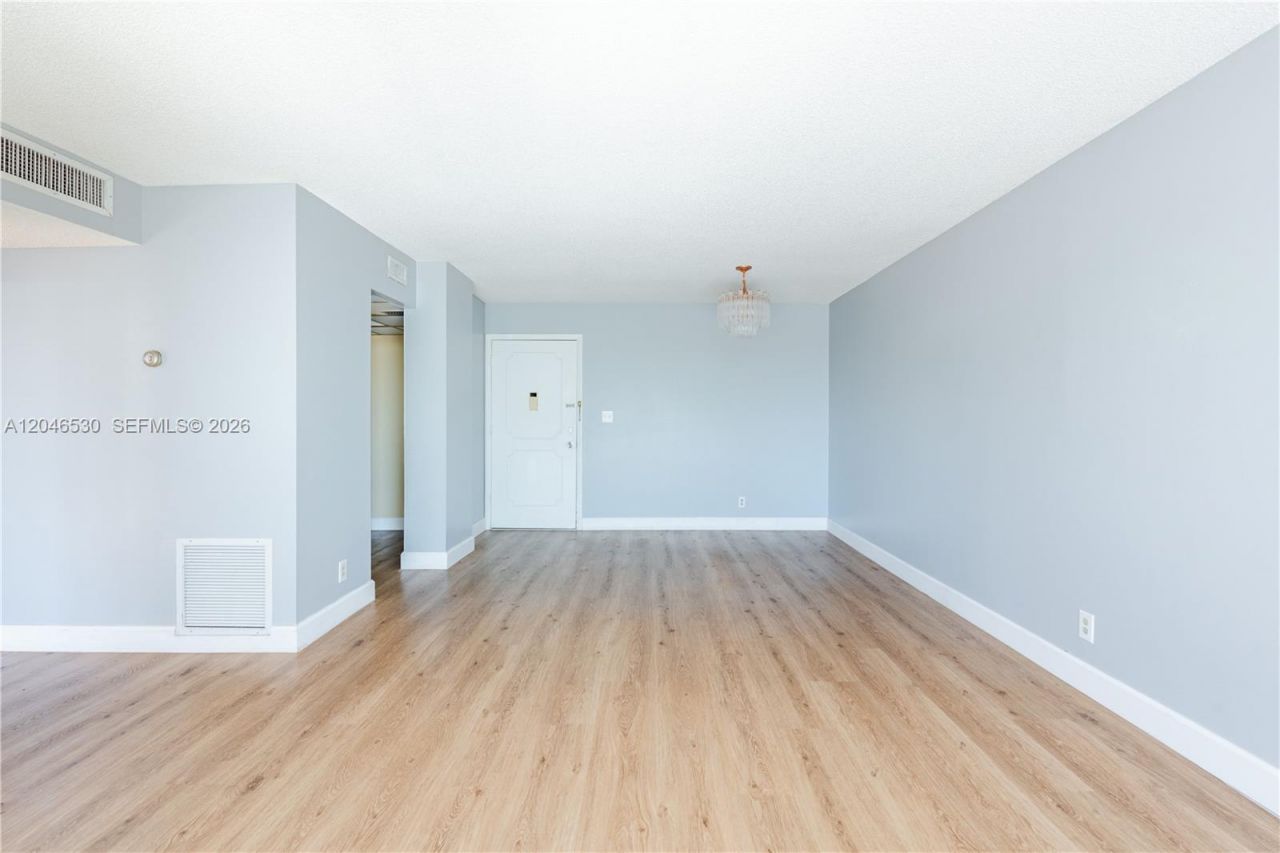 3161 S Ocean Dr, Unit 407, Hallandale Beach, FL 33009 Photo