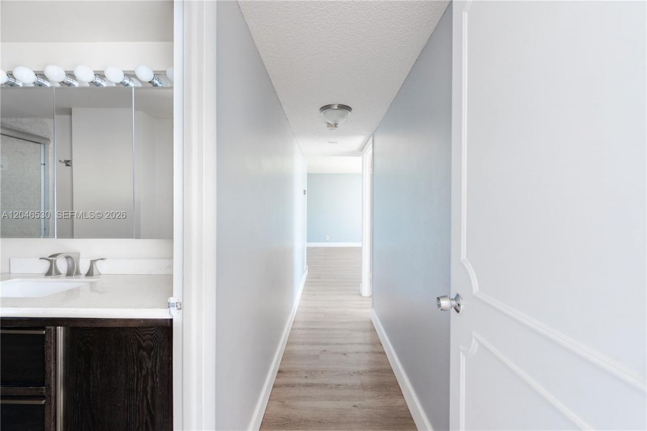 3161 S Ocean Dr, Unit 407, Hallandale Beach, FL 33009 Photo