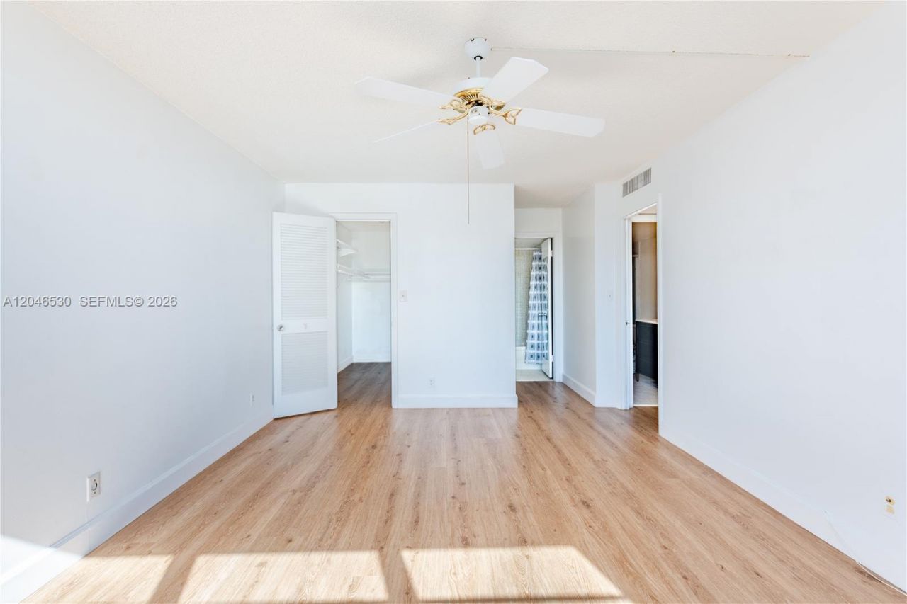 3161 S Ocean Dr, Unit 407, Hallandale Beach, FL 33009 Photo