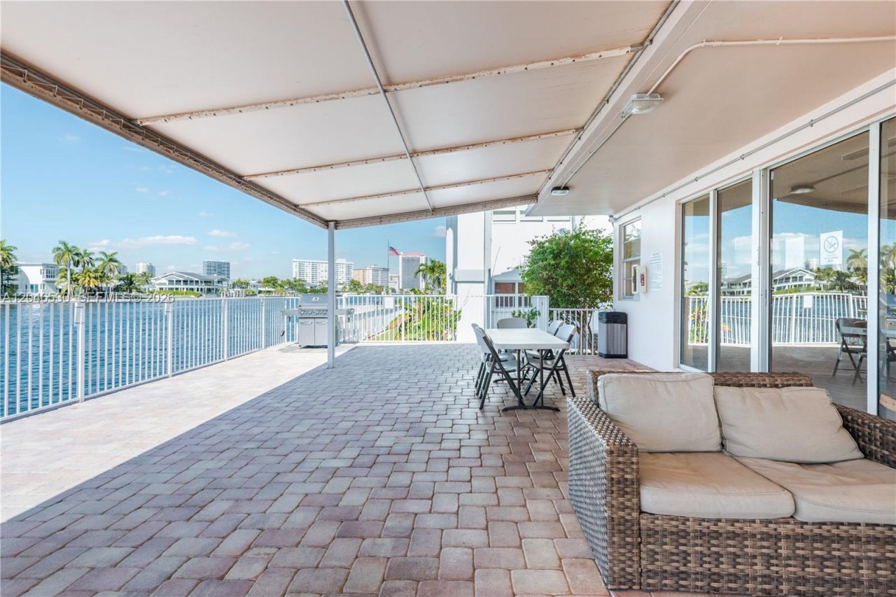 3161 S Ocean Dr, Unit 407, Hallandale Beach, FL 33009 Photo
