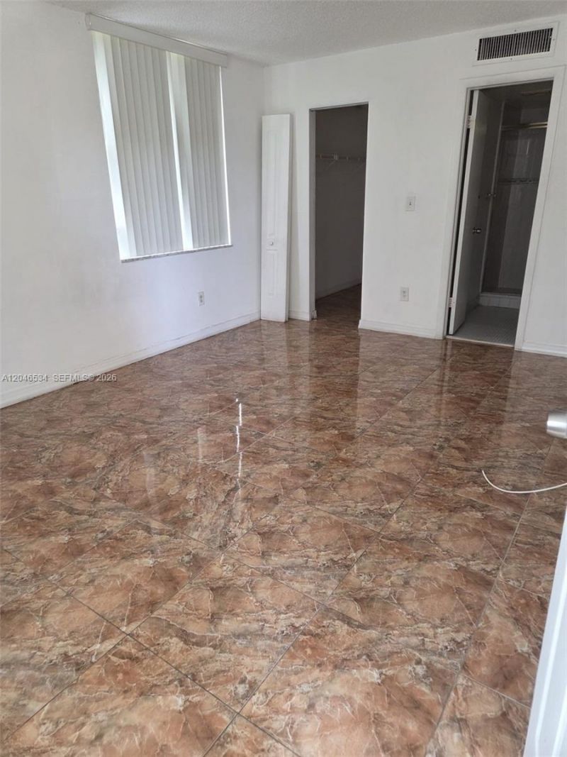 14601 N Kendall Dr , Unit 304K, Miami, FL 33186 Photo