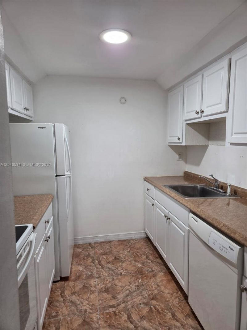 14601 N Kendall Dr , Unit 304K, Miami, FL 33186 Photo