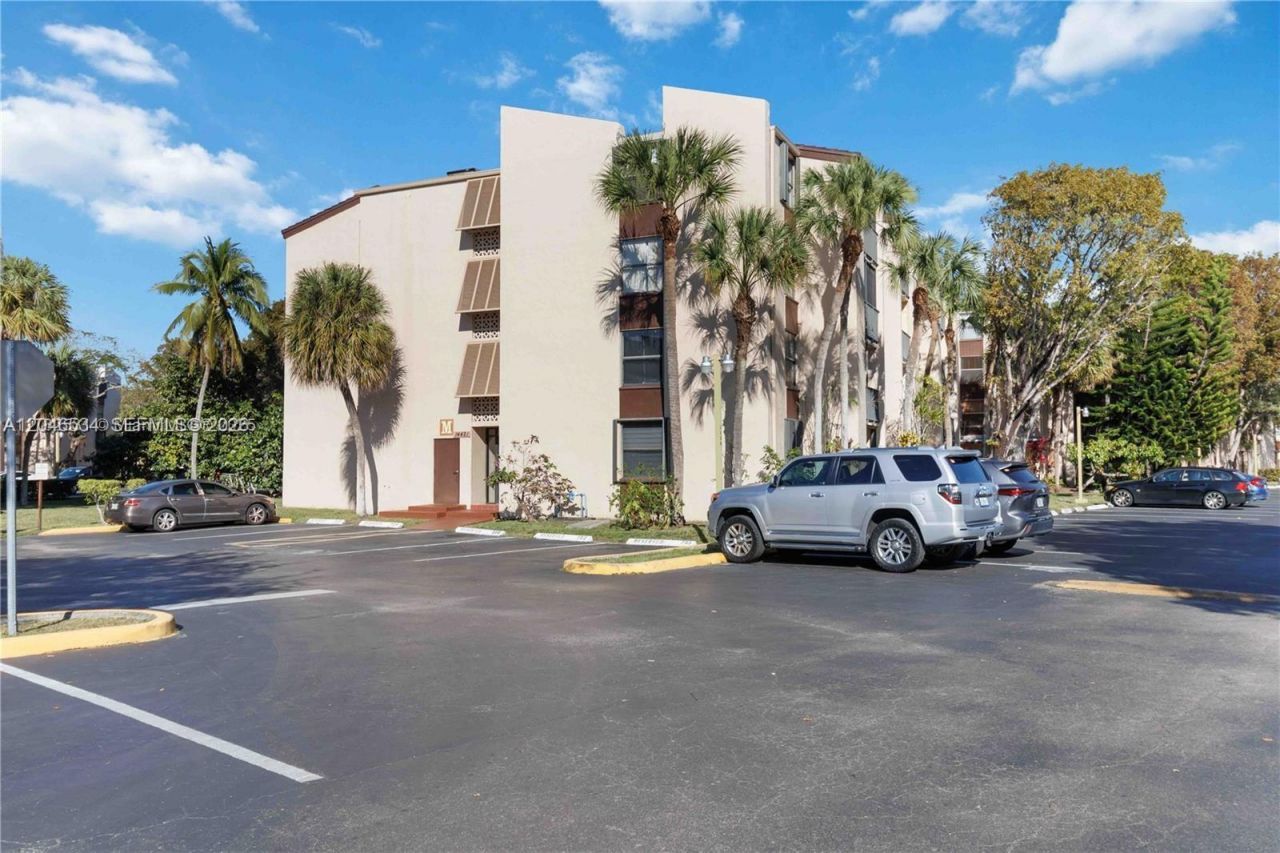 14601 N Kendall Dr , Unit 304K, Miami, FL 33186 Photo