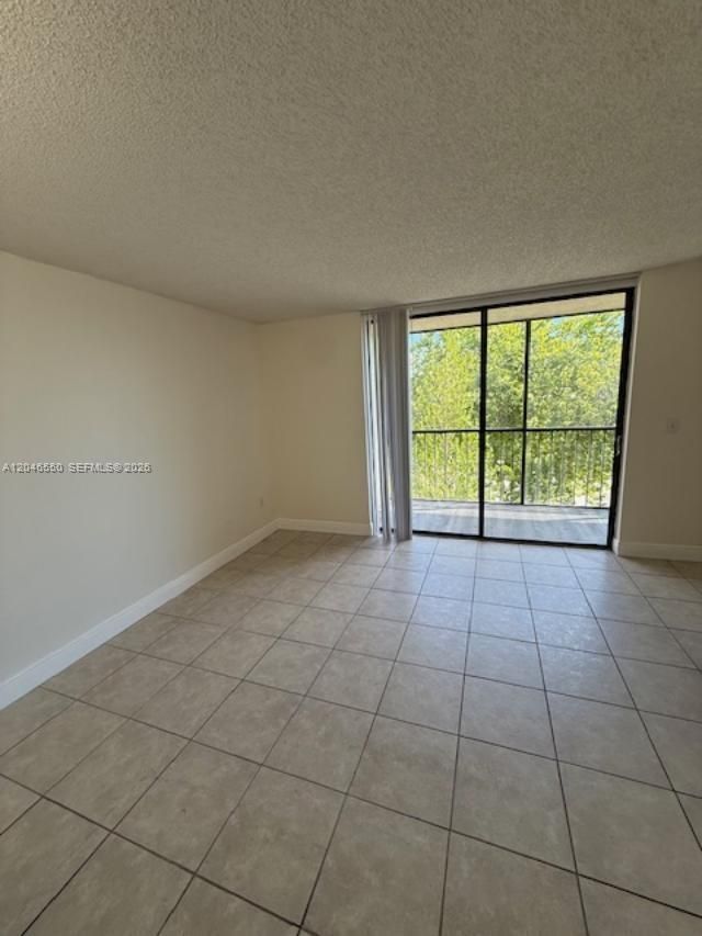 8075 SW 107th Ave , Unit 305, Miami, FL 33173 Photo