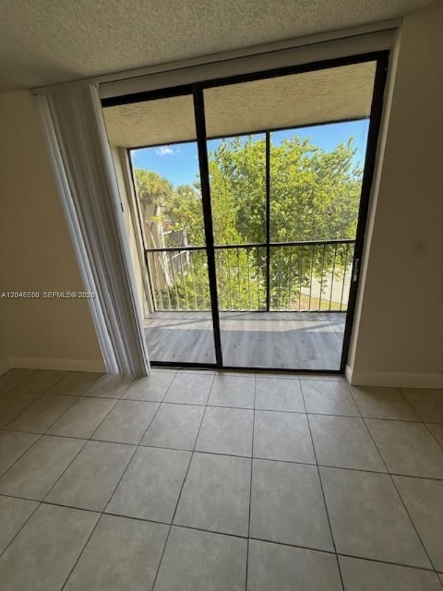 8075 SW 107th Ave , Unit 305, Miami, FL 33173 Photo