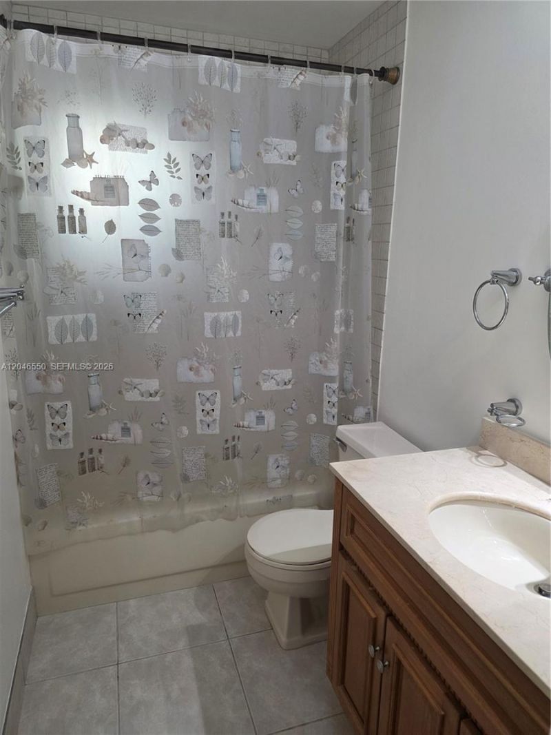 8075 SW 107th Ave , Unit 305, Miami, FL 33173 Photo