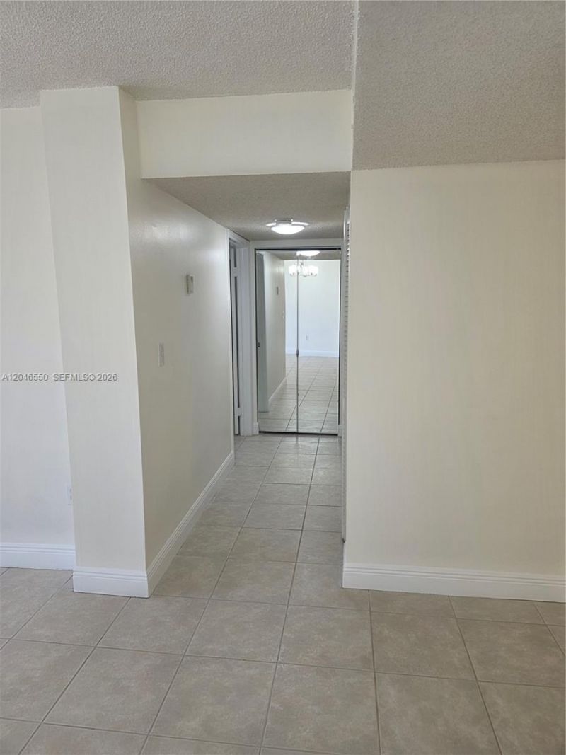 8075 SW 107th Ave , Unit 305, Miami, FL 33173 Photo