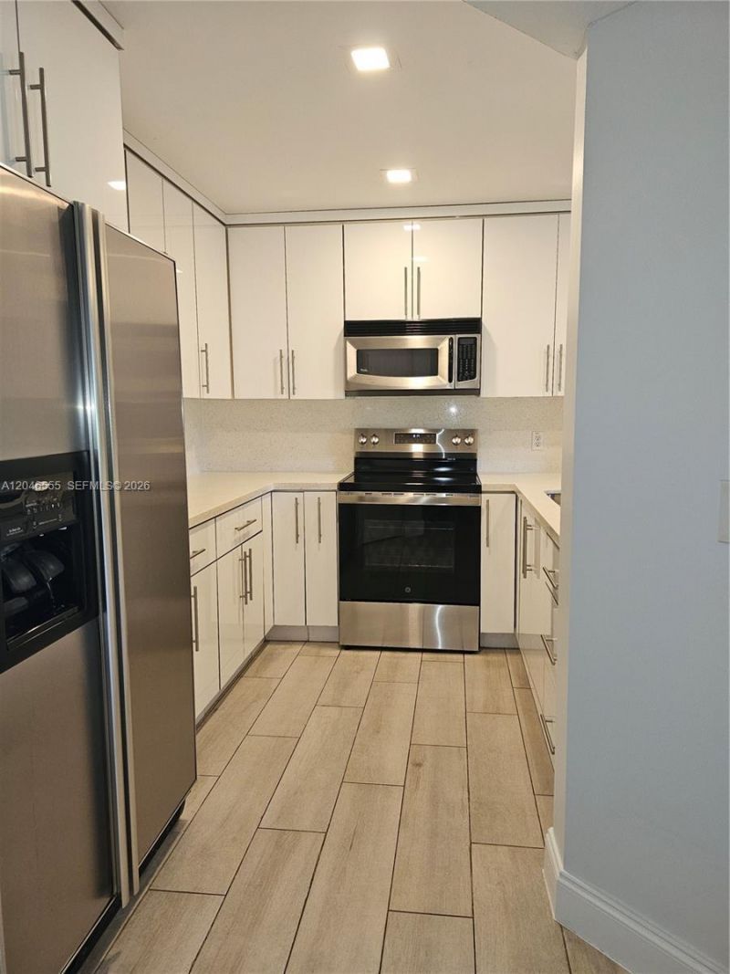 1110 SW 125th Ave, Unit 112M, Pembroke Pines, FL 33027 Photo