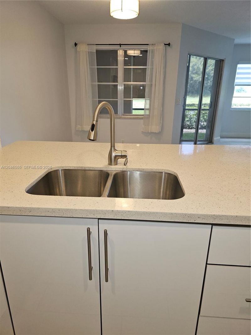 1110 SW 125th Ave, Unit 112M, Pembroke Pines, FL 33027 Photo
