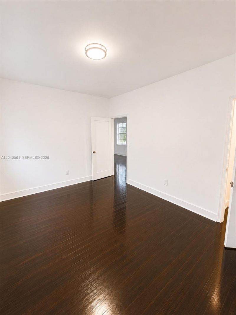 2456 Flamingo Drive , Unit 10, Miami Beach, FL 33140 Photo