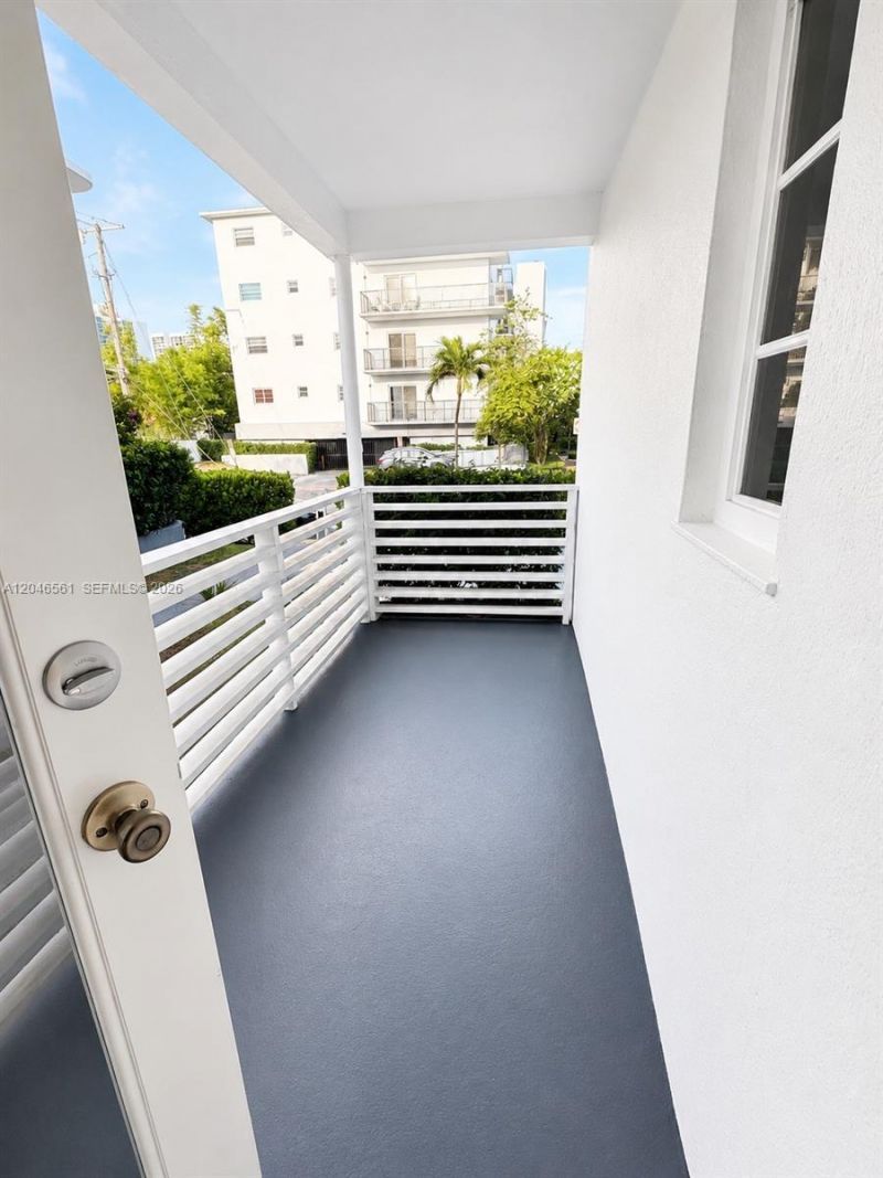2456 Flamingo Drive , Unit 10, Miami Beach, FL 33140 Photo