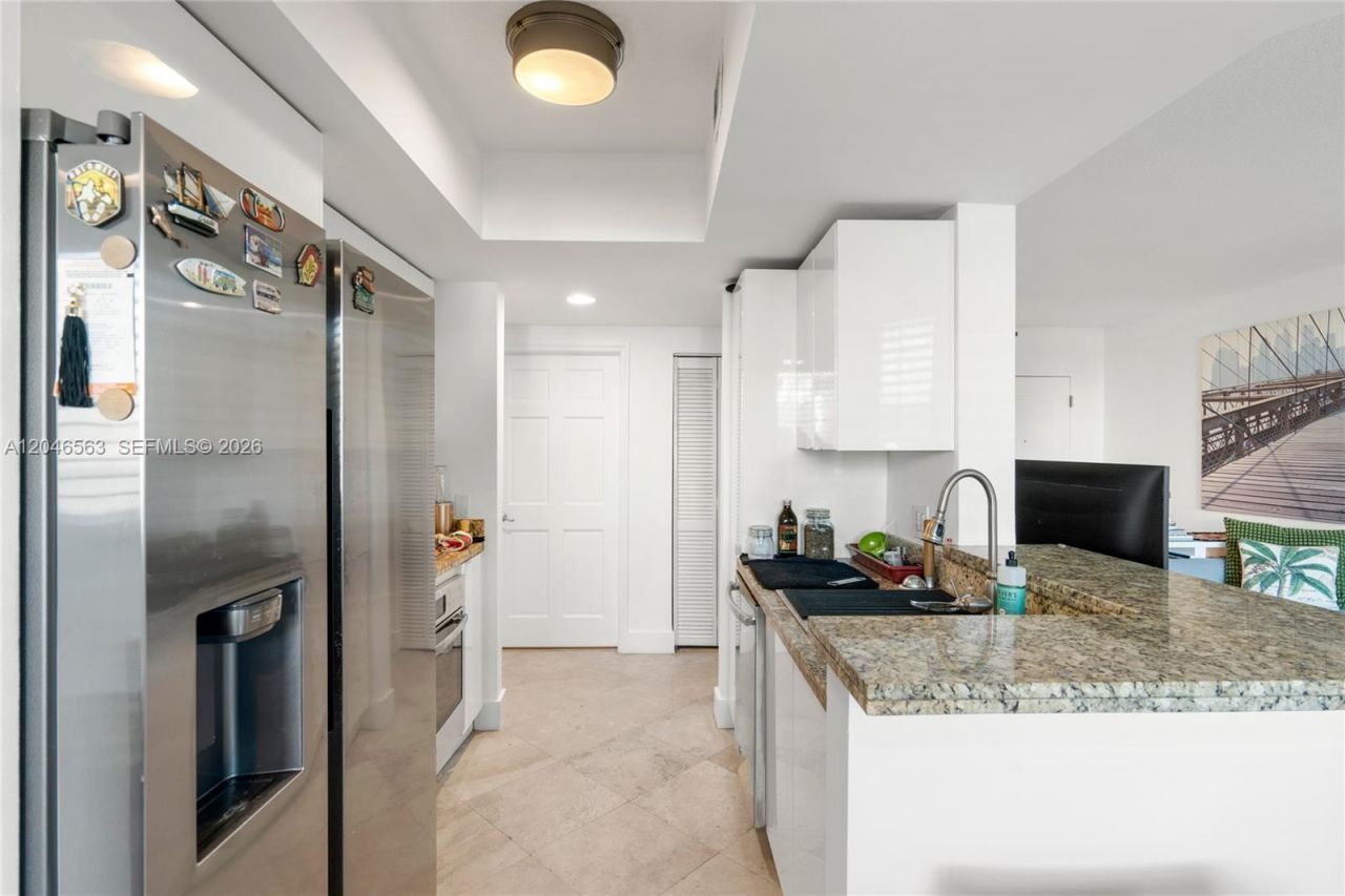 110 Washington Ave , Unit 2309, Miami Beach, FL 33139 Photo