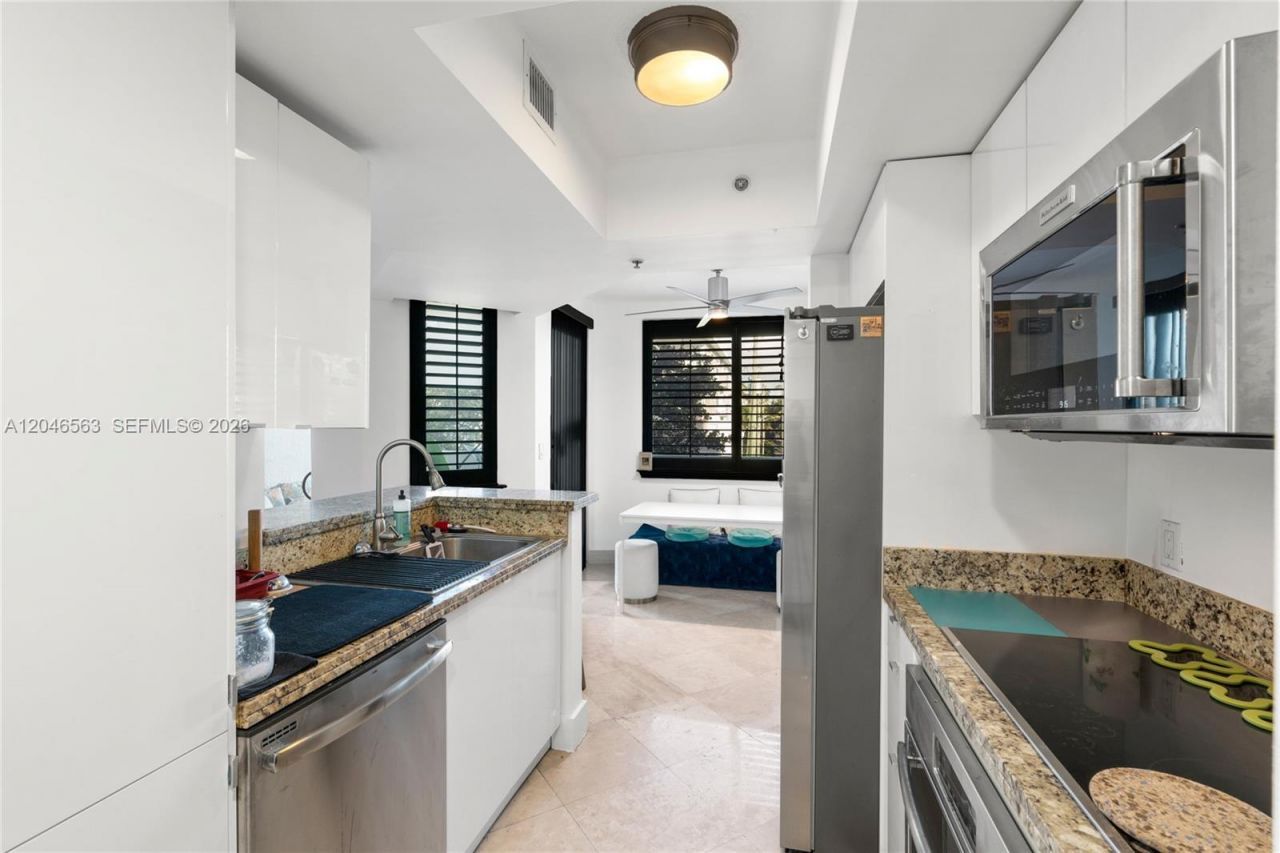 110 Washington Ave , Unit 2309, Miami Beach, FL 33139 Photo