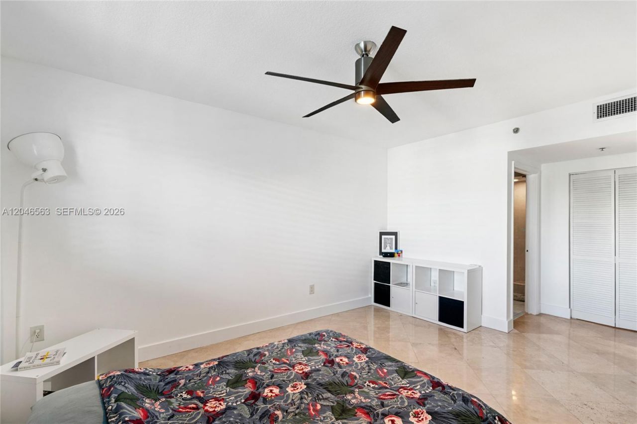 110 Washington Ave , Unit 2309, Miami Beach, FL 33139 Photo
