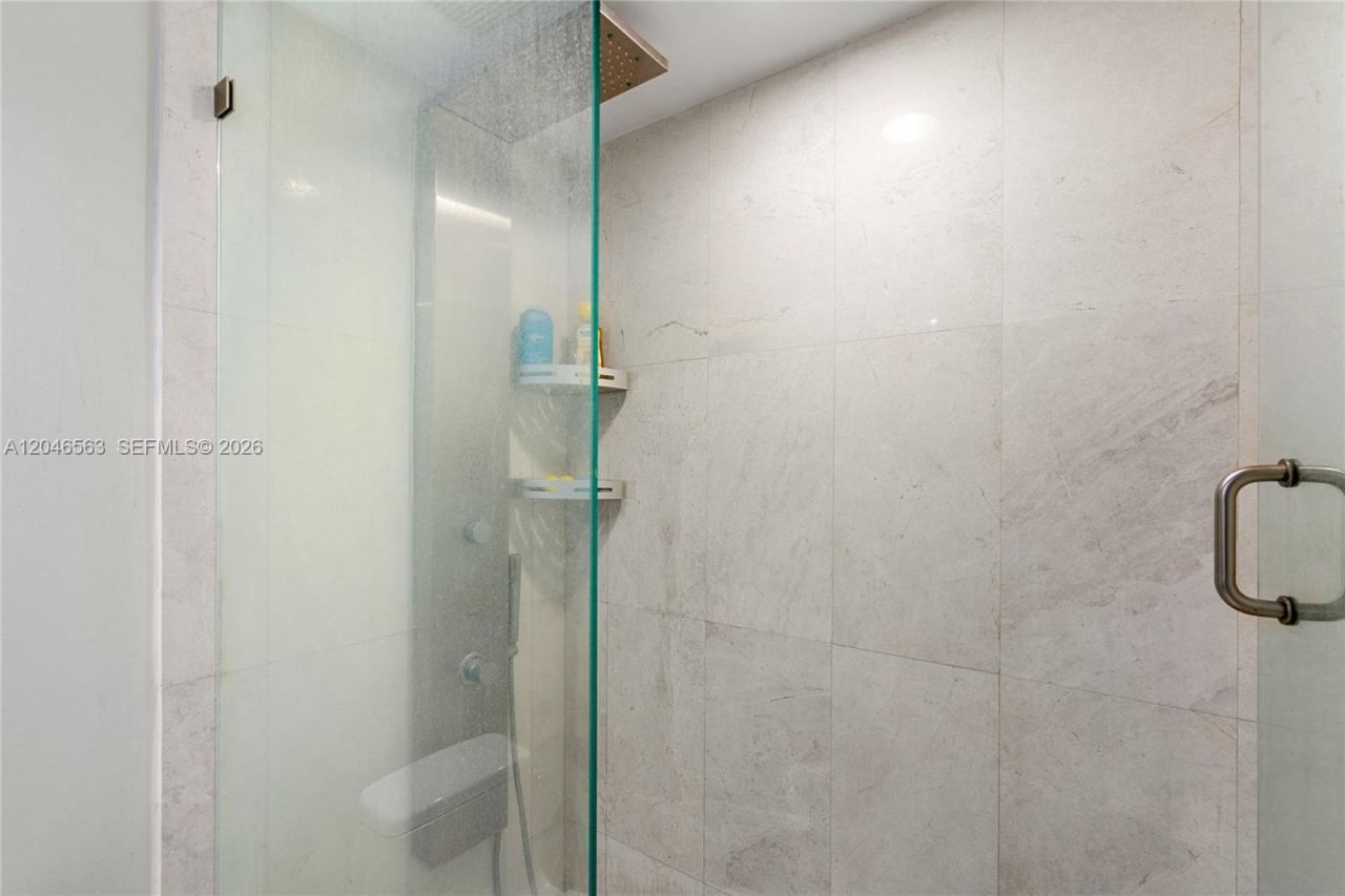 110 Washington Ave , Unit 2309, Miami Beach, FL 33139 Photo