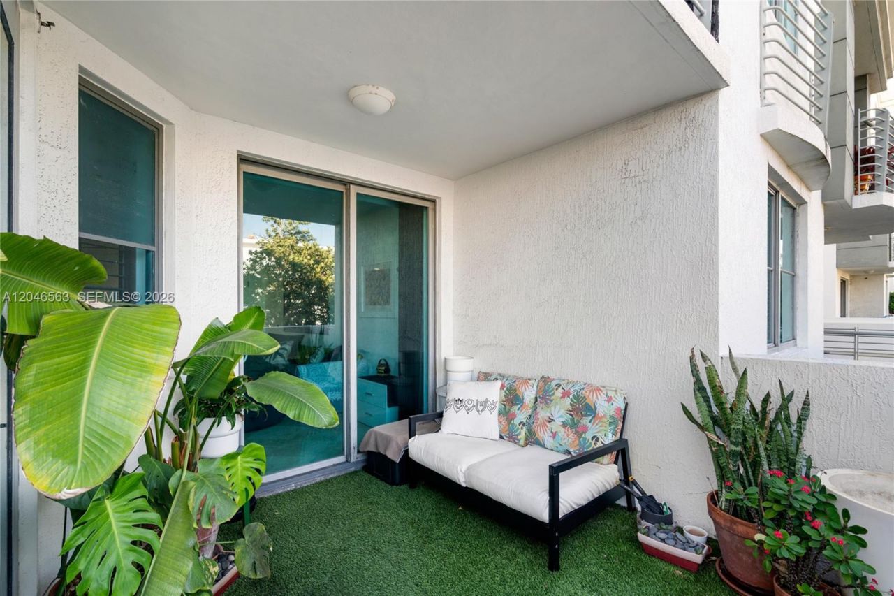 110 Washington Ave , Unit 2309, Miami Beach, FL 33139 Photo