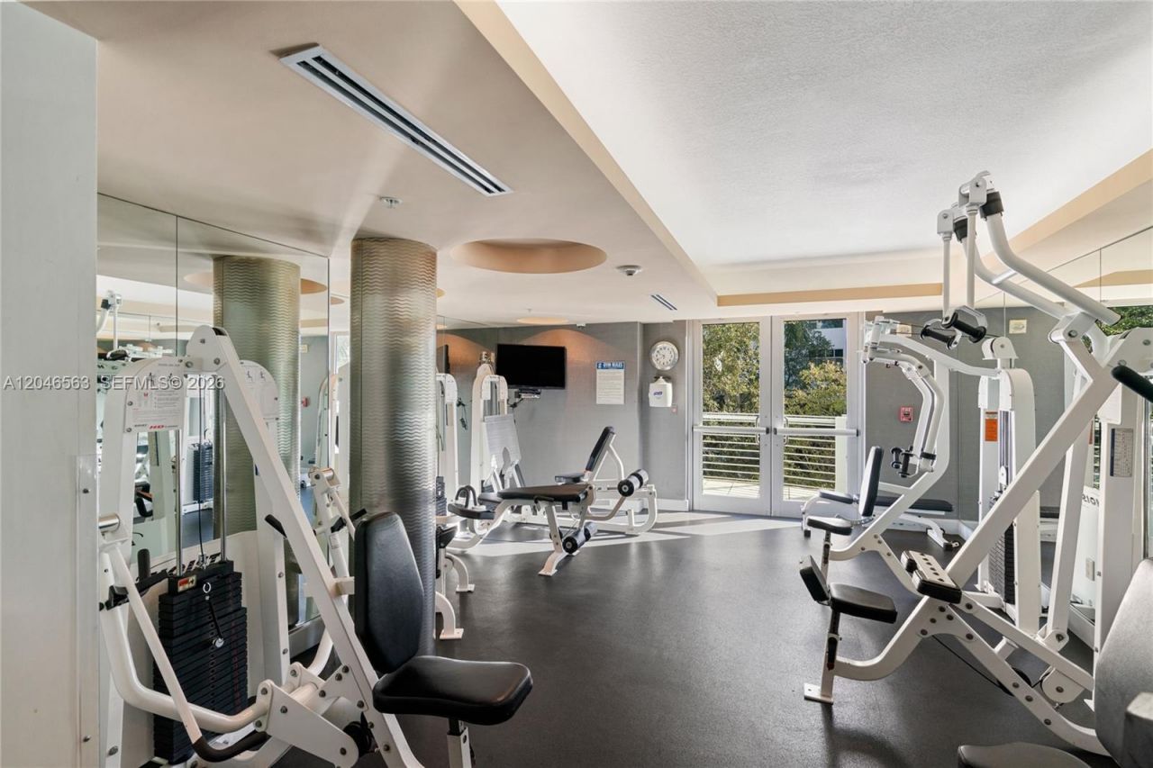 110 Washington Ave , Unit 2309, Miami Beach, FL 33139 Photo