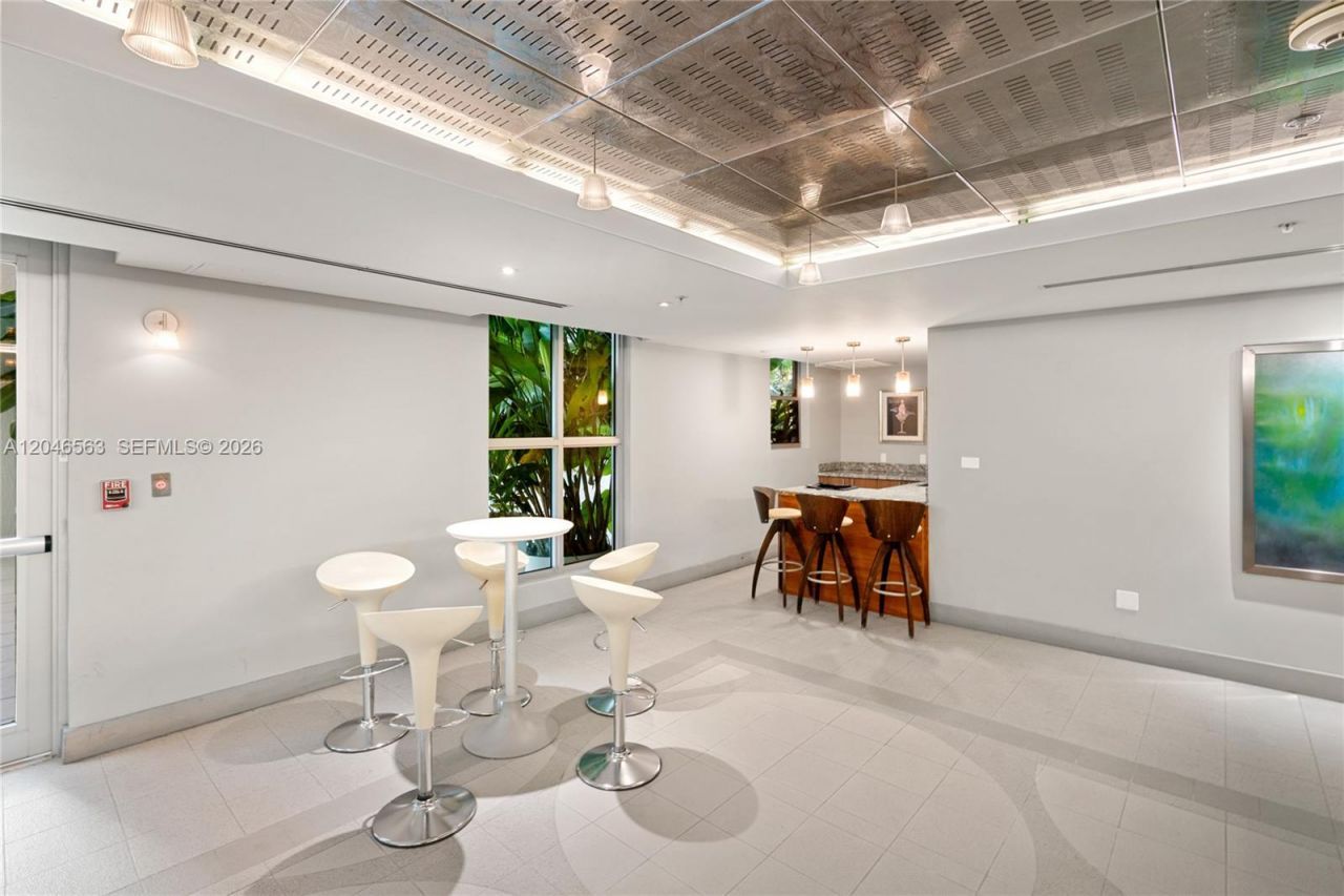 110 Washington Ave , Unit 2309, Miami Beach, FL 33139 Photo