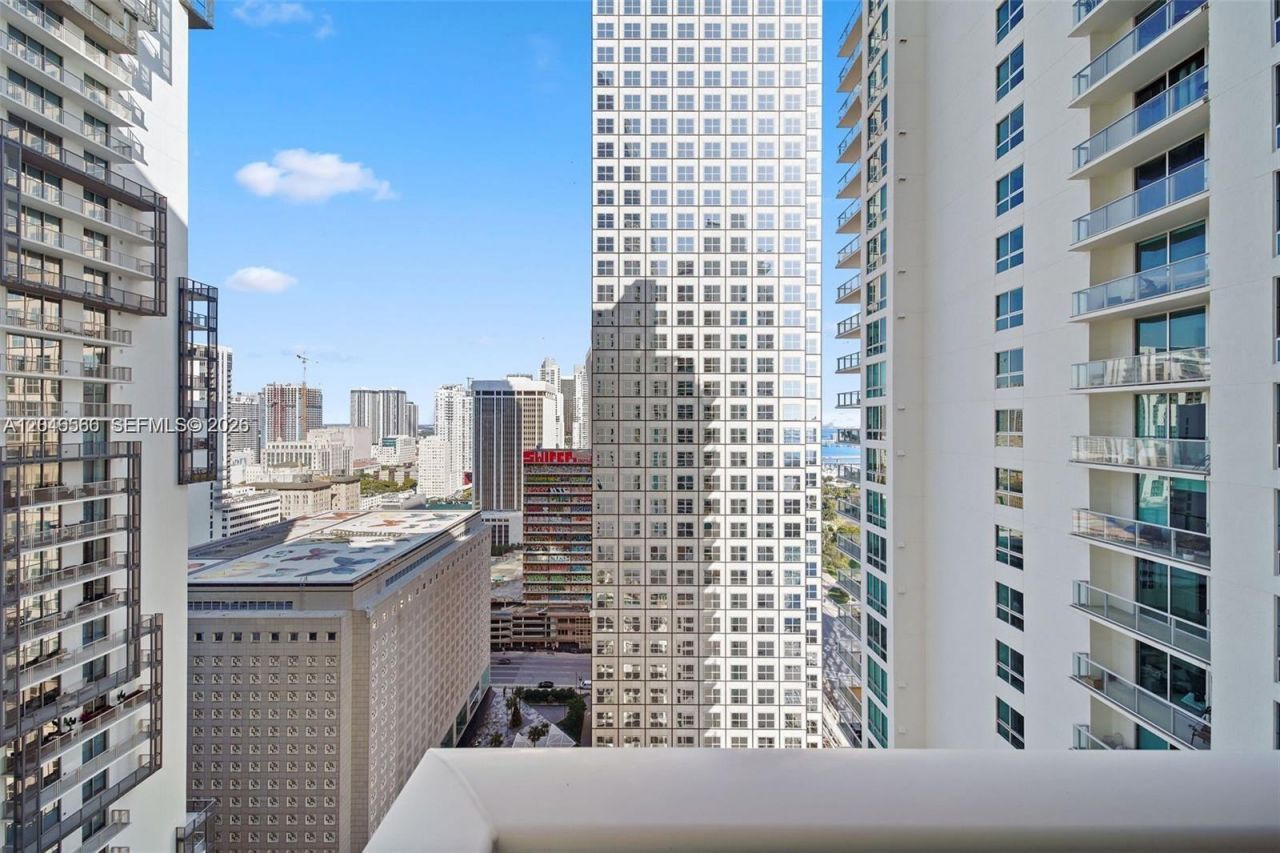 300 S Biscayne Blvd , Unit T-2603, Miami, FL 33131 Photo