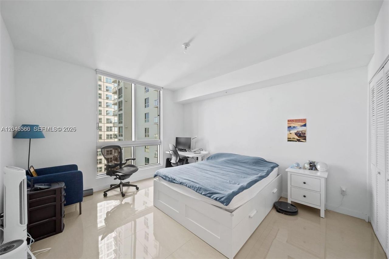 300 S Biscayne Blvd , Unit T-2603, Miami, FL 33131 Photo