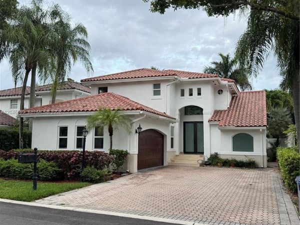 4499 NW 93rd Doral Ct, Doral, FL 33178