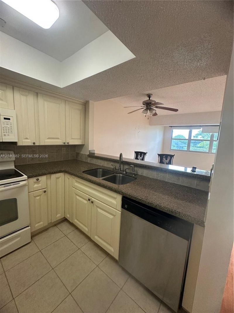 9500 SW 3rd St , Unit 254, Boca Raton, FL 33428 Photo