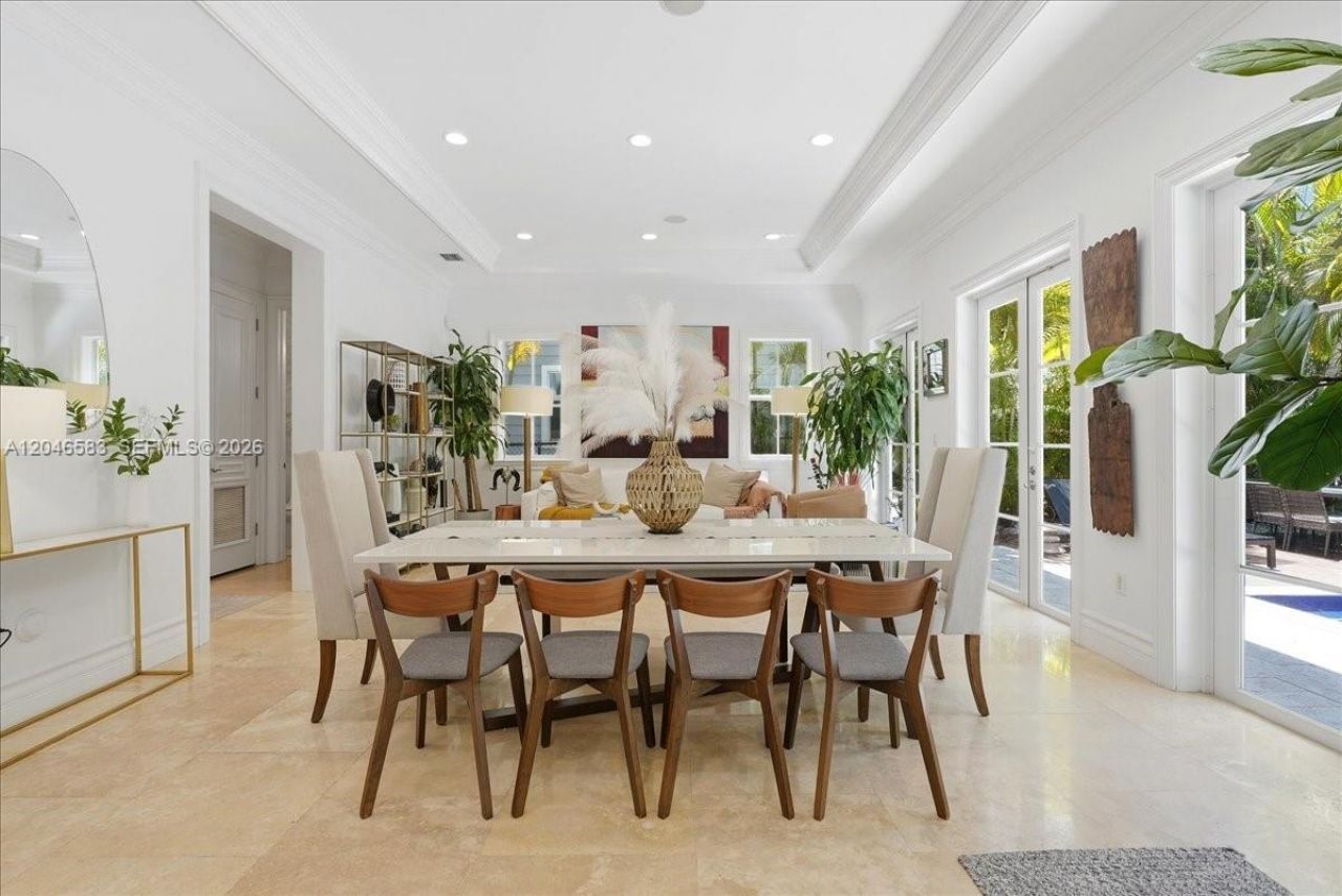 4734 Sunset Drive, Miami, FL 33143 Photo
