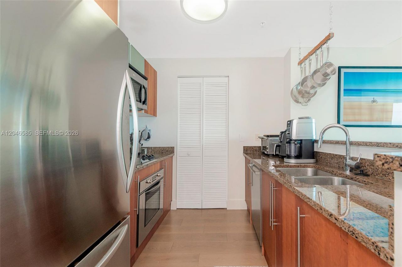 300 S Biscayne Blvd , Unit T-2612, Miami, FL 33131 Photo