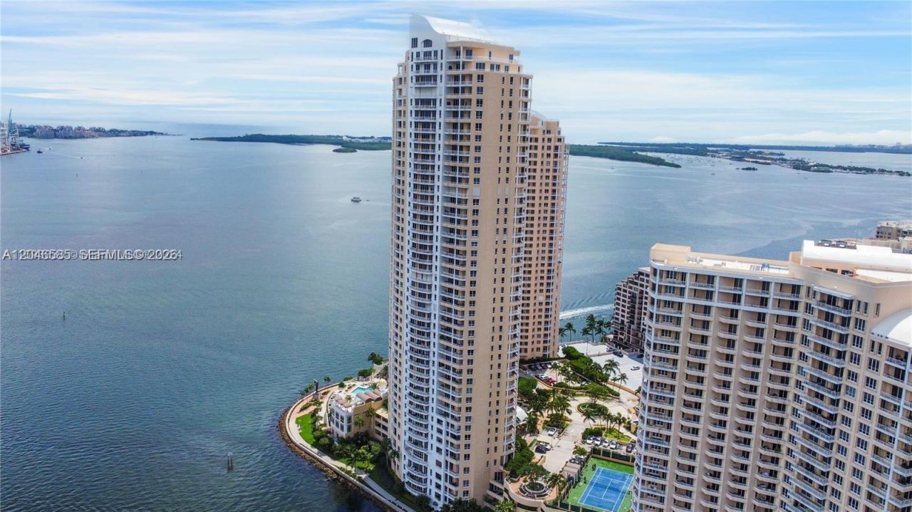 300 S Biscayne Blvd , Unit T-2612, Miami, FL 33131 Photo