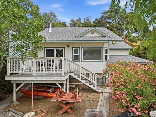 4075 Mesa Drive, Clearlake, CA 95422