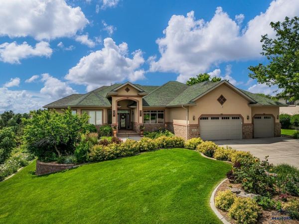 4818 ENCHANTED PINES DR, Rapid City, SD 57701