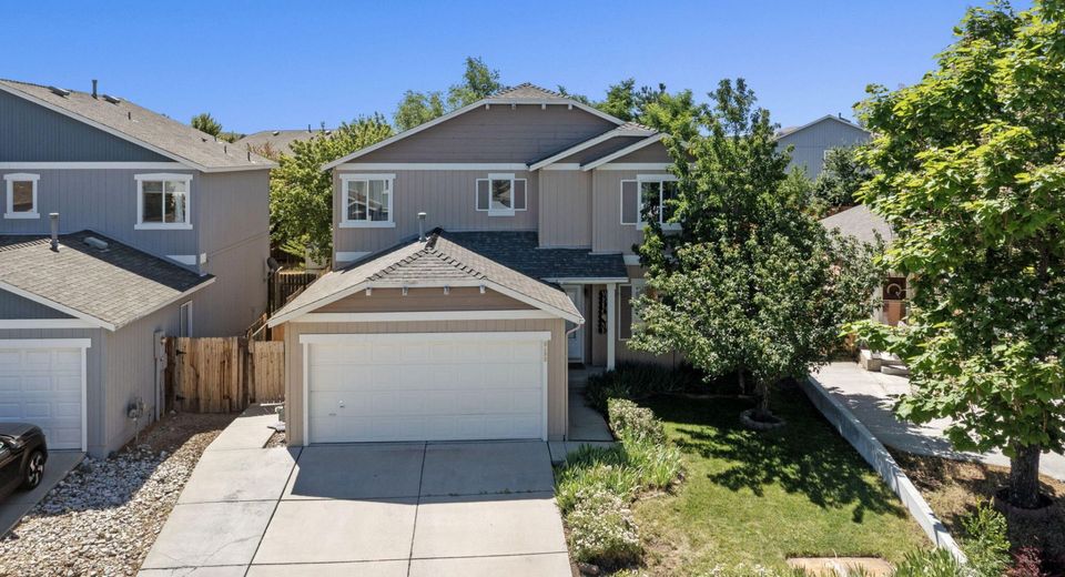 9490 Autumn Leaf Way, Reno, NV 89506 Photo
