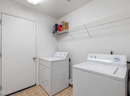 9490 Autumn Leaf Way, Reno, NV 89506 Photo