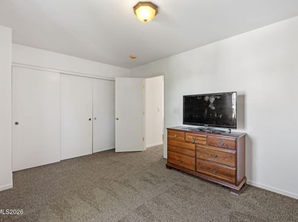 9490 Autumn Leaf Way, Reno, NV 89506 Photo
