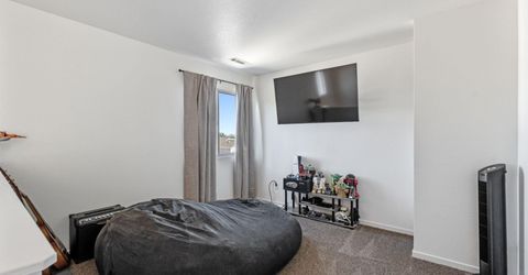 9490 Autumn Leaf Way, Reno, NV 89506 Photo