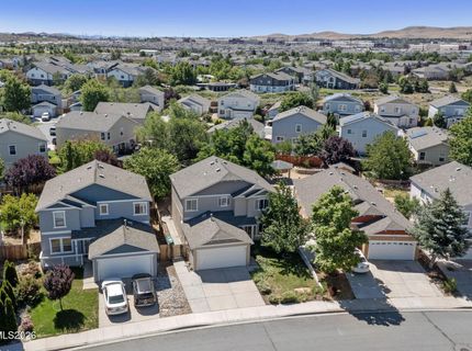 9490 Autumn Leaf Way, Reno, NV 89506 Photo