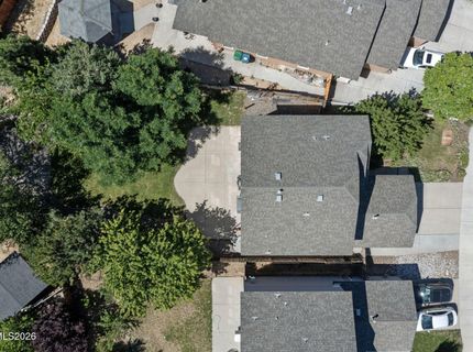 9490 Autumn Leaf Way, Reno, NV 89506 Photo