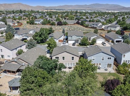 9490 Autumn Leaf Way, Reno, NV 89506 Photo