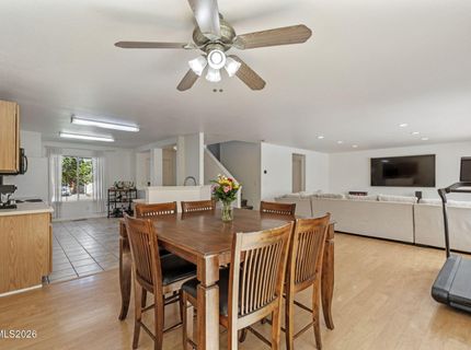 9490 Autumn Leaf Way, Reno, NV 89506 Photo