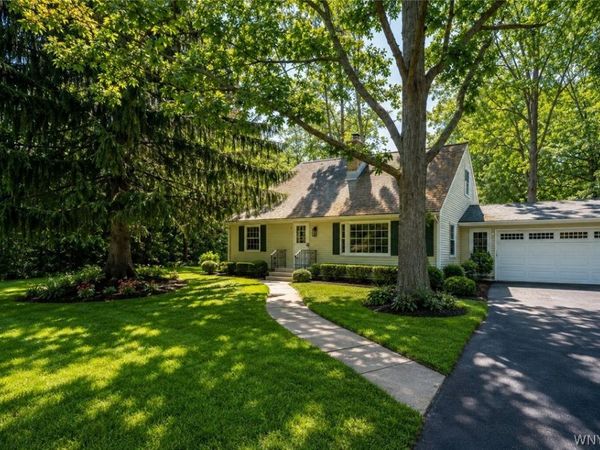 708 The Circle Drive , Lewiston, NY 14092