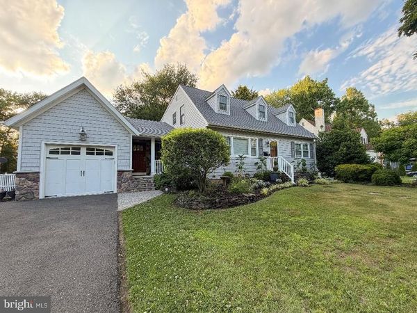 223 CENTER STREET, MOORESTOWN, NJ 08057